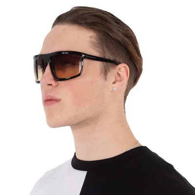 Pre-owned Tom Ford Clint Smoke Gradient Wrap Unisex Sunglasses Ft1066 01b 68 In Gray