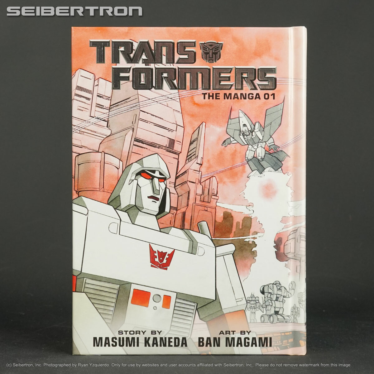 洋書 Transformers: Official Guidebook Vol.01 洋書 Transformers: Official Guidebook Vol.01 洋書