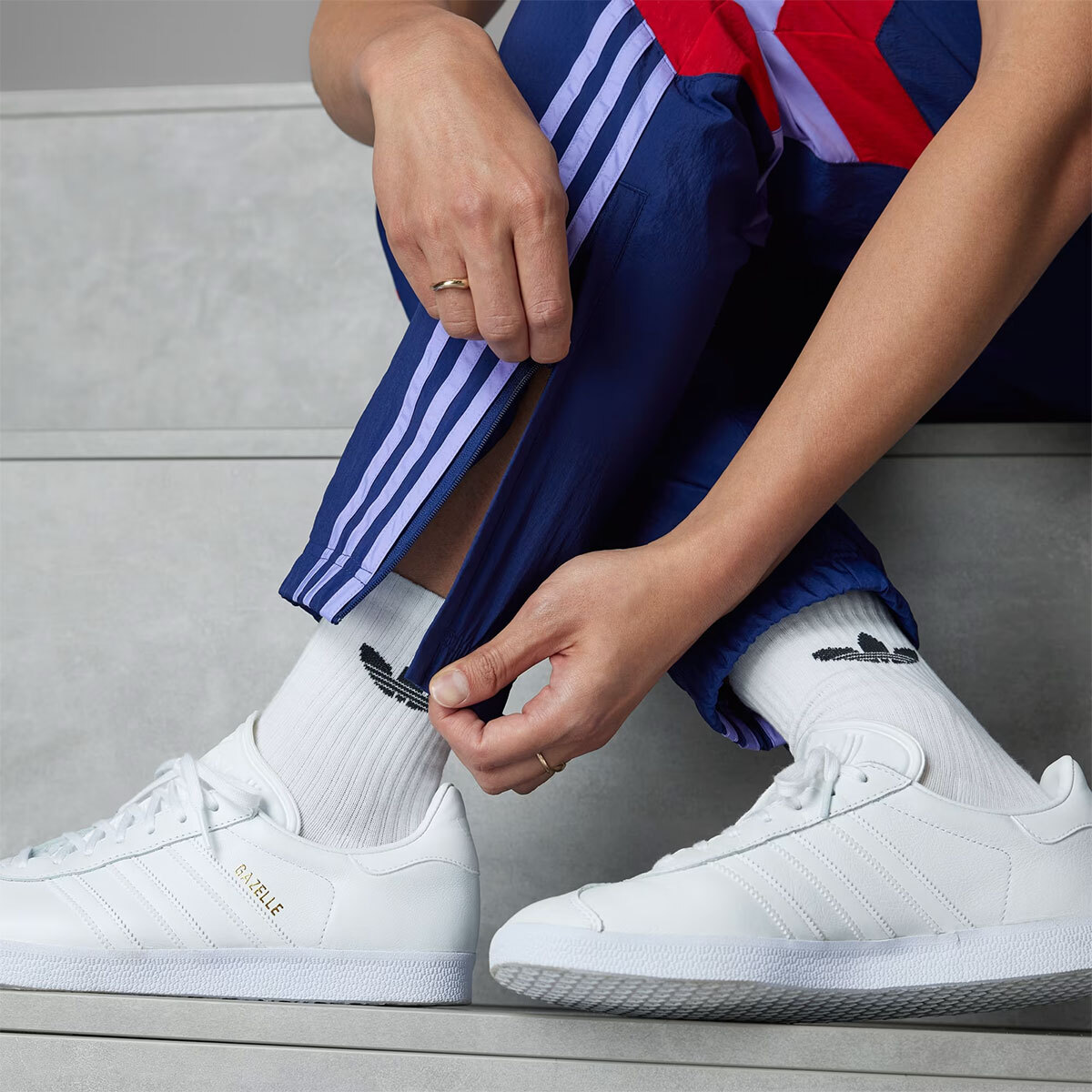 Adidas FC ARSENAL ORIGINALS TRACK PANTS IS6500 Scarlet
