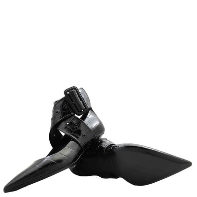 Pre-owned Burberry Kitten-heel Point-toe Embossed Leather Pumps In Black