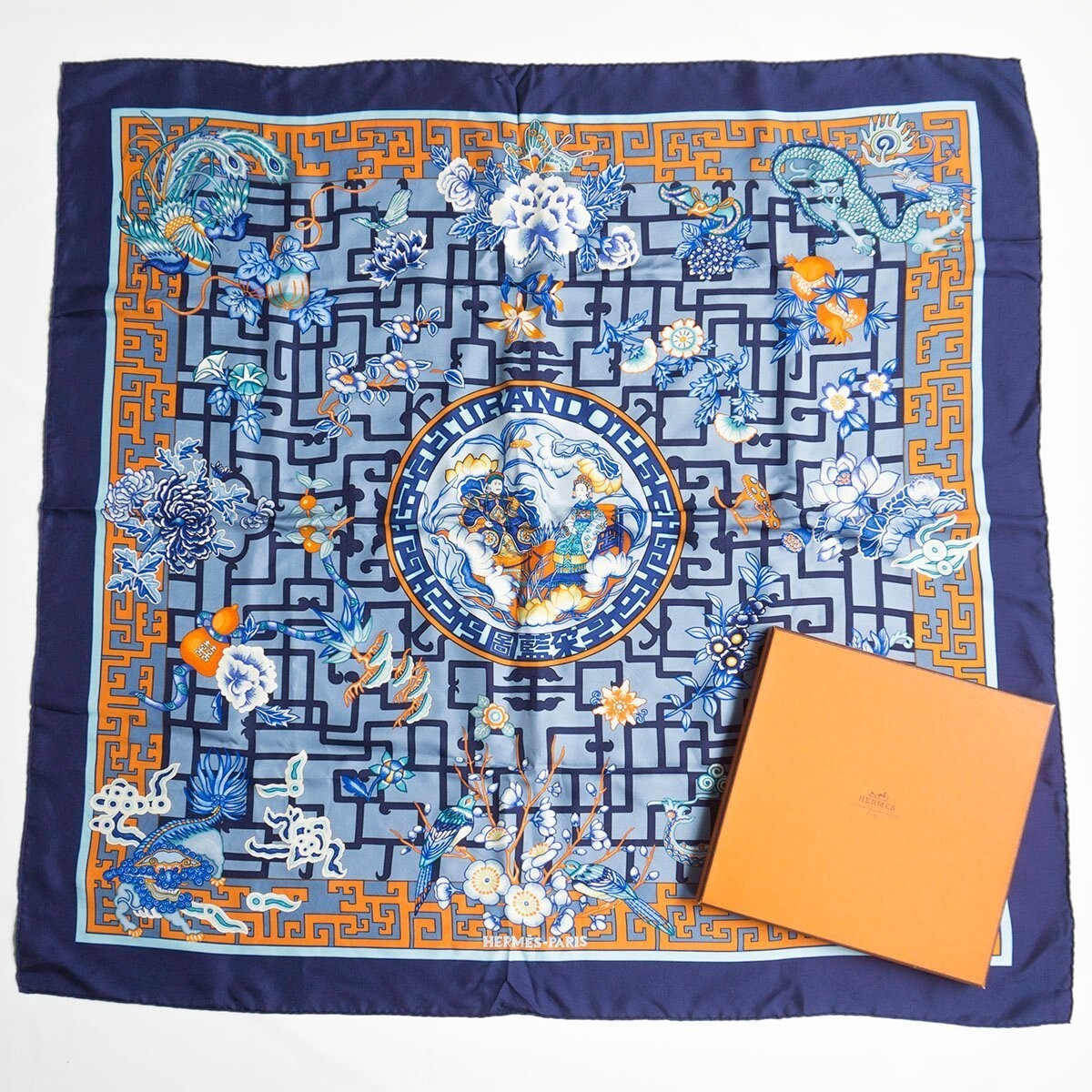 HERMES　カレ90 SCARF　AUTOMOBILE　FRANCEMADE HERMES カレ90 SCARF AUTOMOBILE FRANCEMADE HERMES Carre 90