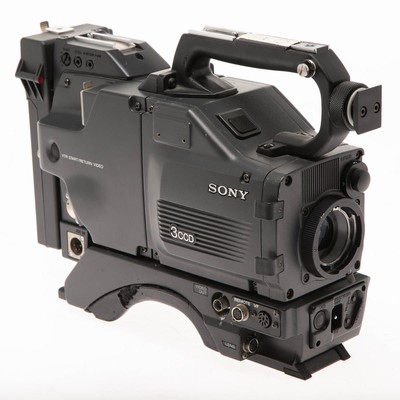 Sony DXC-537 Hyper HAD Color Video Camera -