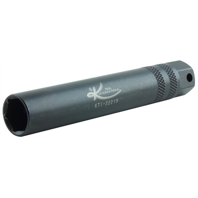 Extra deep spark plug socket outlet