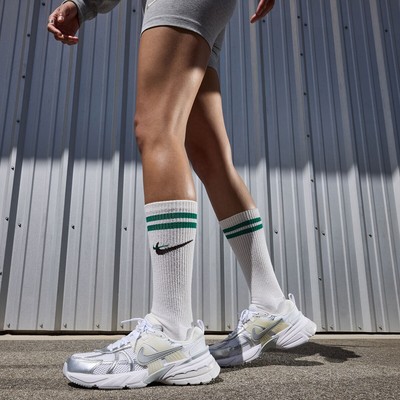 Женская обувь Nike W Nike V2K Run FD0736-104
