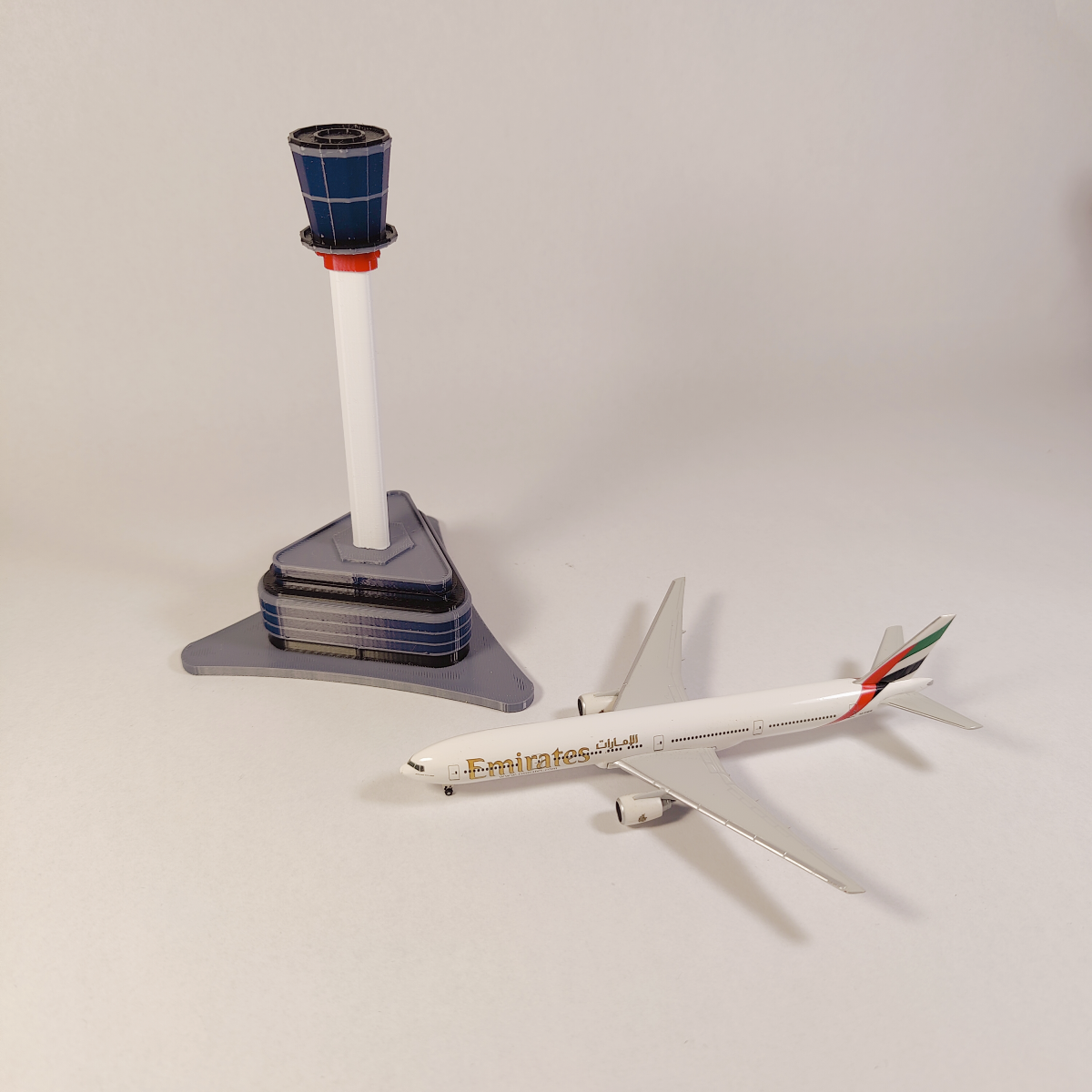 Heathrow Airport ATC Air Traffic Control Tower Diorama Model 1:400 Scale Custom