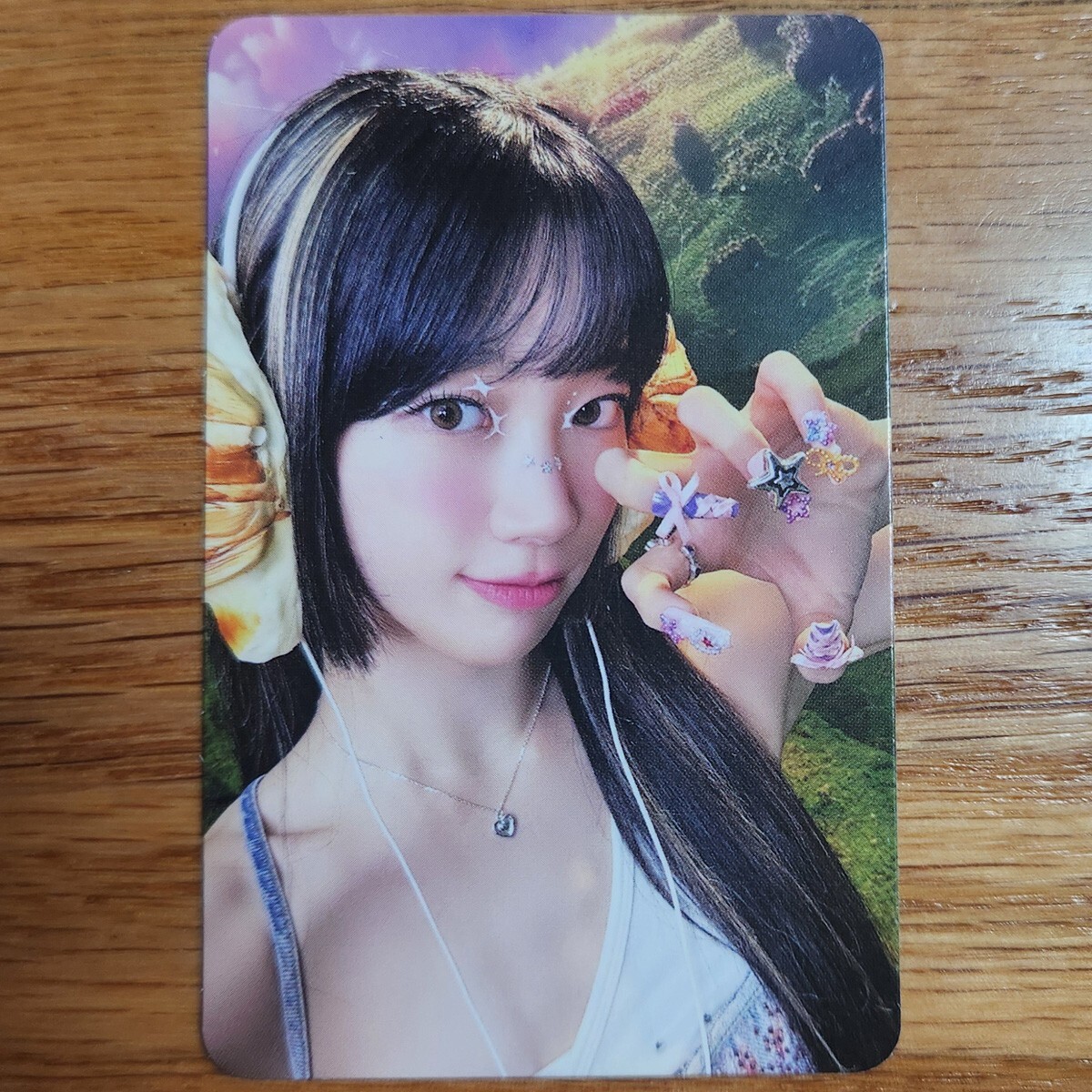 Weverse.限定特典.絵柄◎ホログラム入りレアフォトカード/KAZUHA Le Sserafim Kazuha VSTAR Holographic Card – Kholographic
