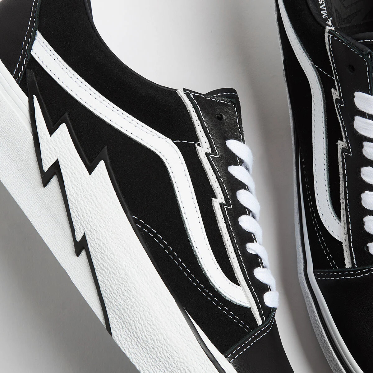 Pre-owned Vans Vn0007prblk1 Mastermind World × Vault By  Old Skool Bolt Vlt Lx In Black