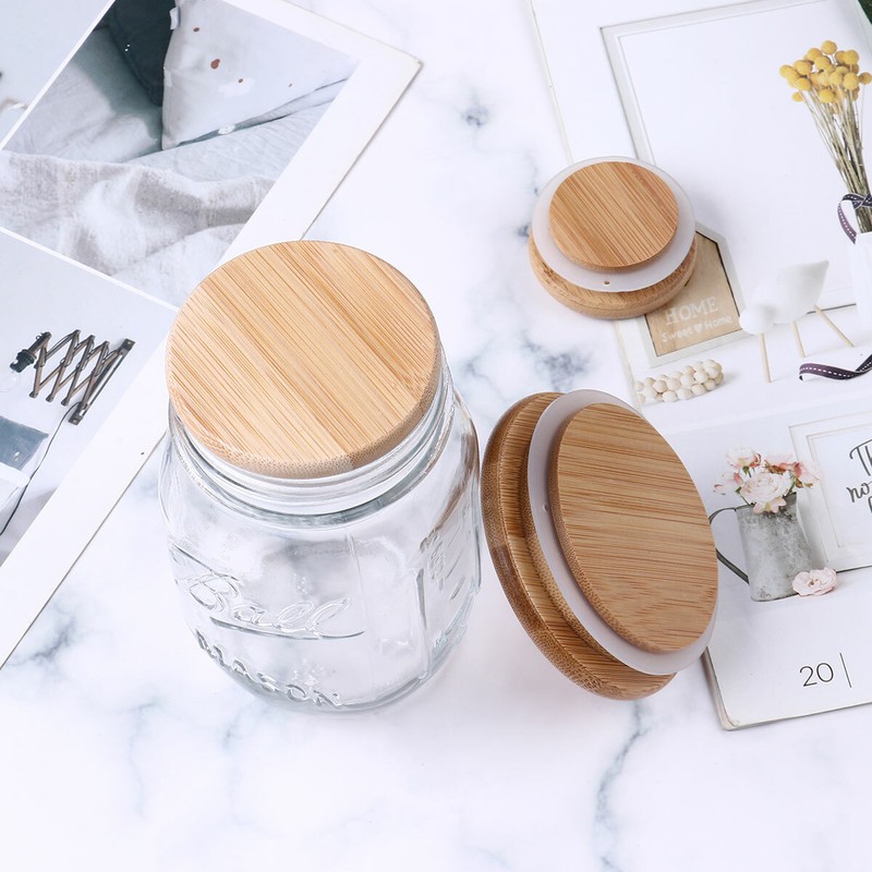 bamboo lid with straw and mason jar