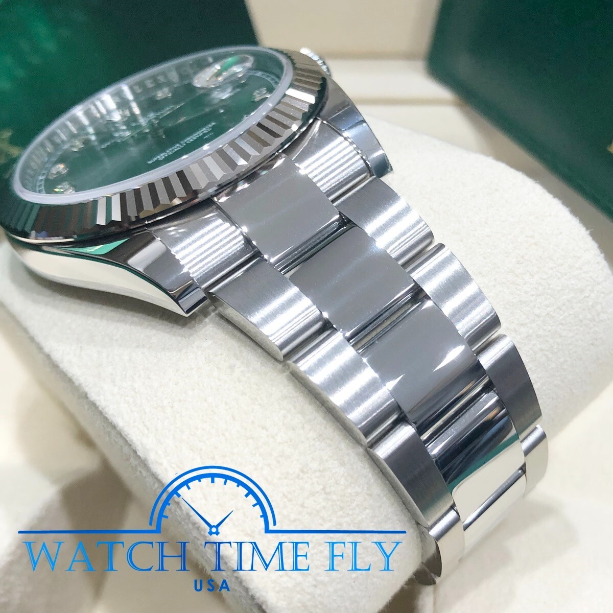 Pre-owned Rolex 126334 Datejust 41mm Fluted Bezel Rhodium Diamond Dial Oyster Bracelet