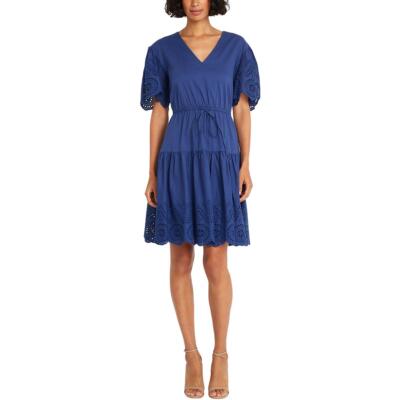 Короткое женское платье-клеш Maggy London с петельками для особых случаев BHFO 4115