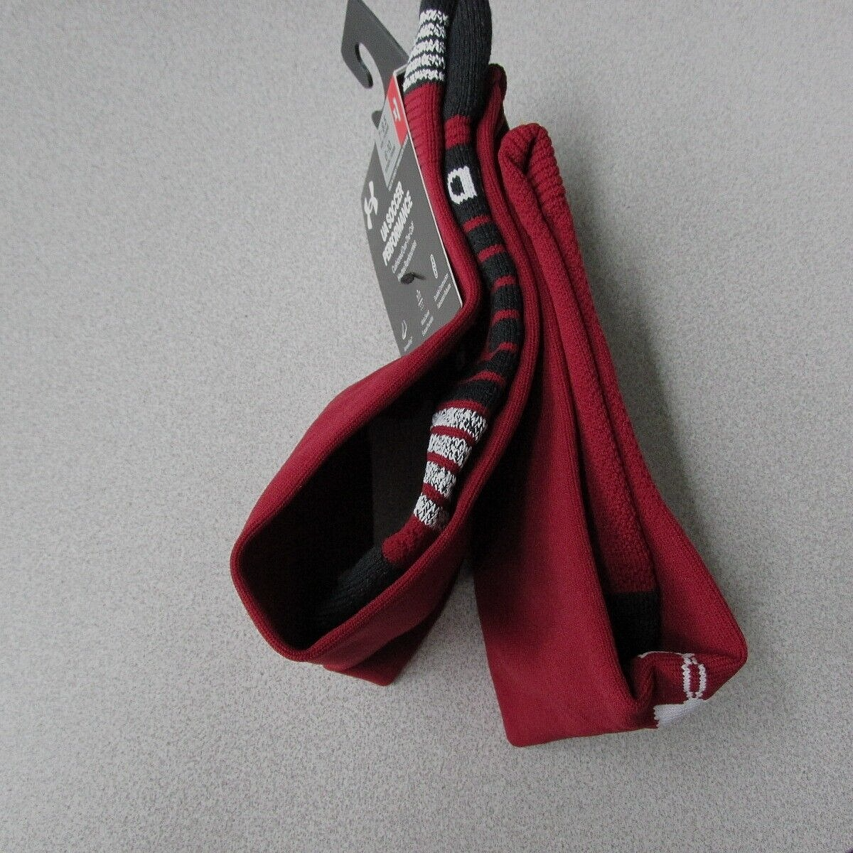 UNDER ARMOUR SOCCER PERFORMANCE OVER THE CALF SOCKS M 7-8.5 W 6-10 CARDINAL $23