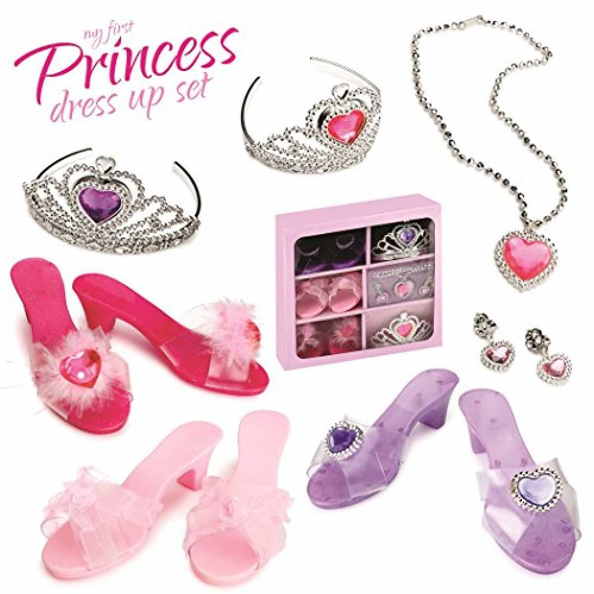 girls dressing up shoes
