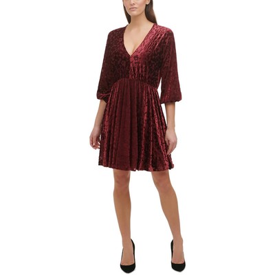 

Tommy Hilfiger Женское бархатное платье длиной до колена с v-образным вырезом, расклешенное и расклешенное, BHFO 5890, Cabernet