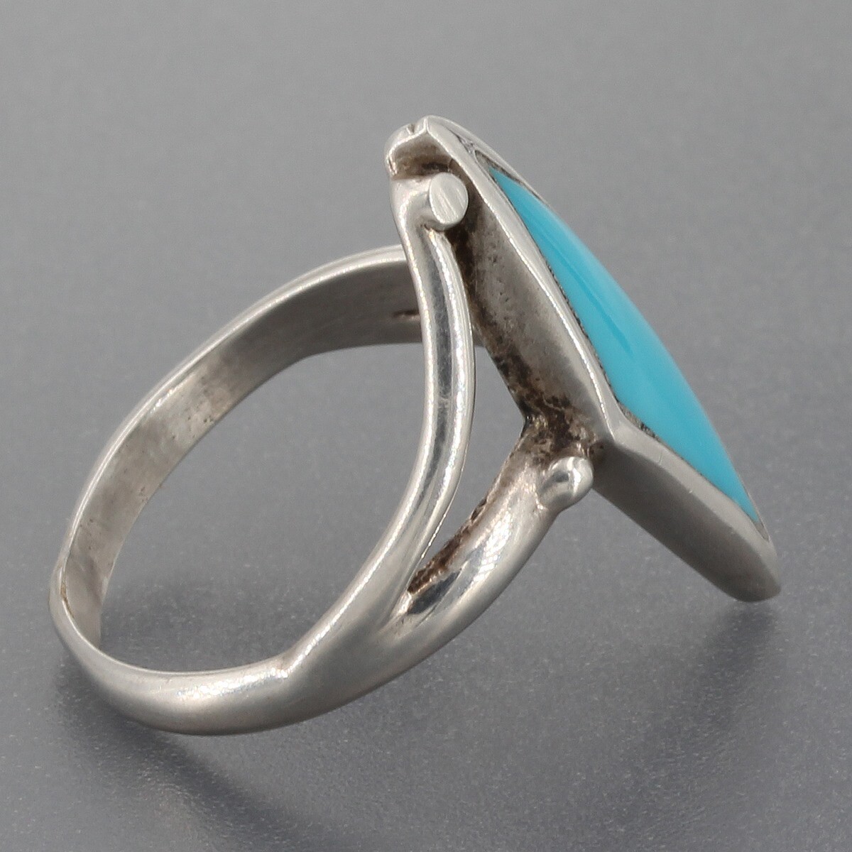 Vintage Southwestern Sterling Silver Diamond Shaped Turquoise Inlay Ring Size 7