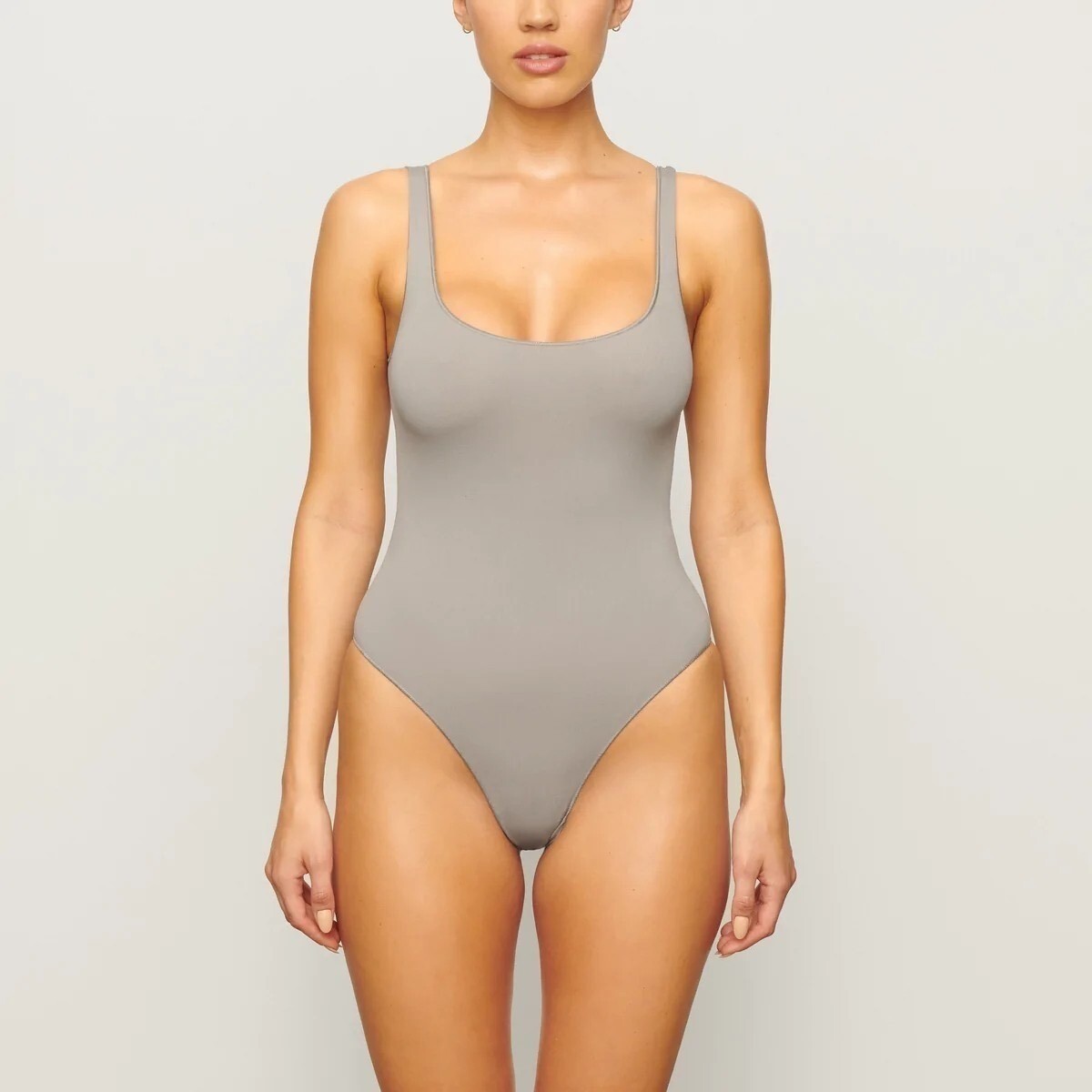 SKIMS Essential Scoop Neck Bodysuit NEW Smoke 4X/5X | eBay