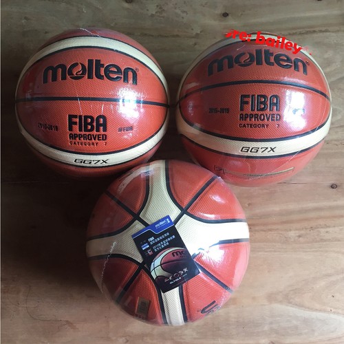 molten basket ball