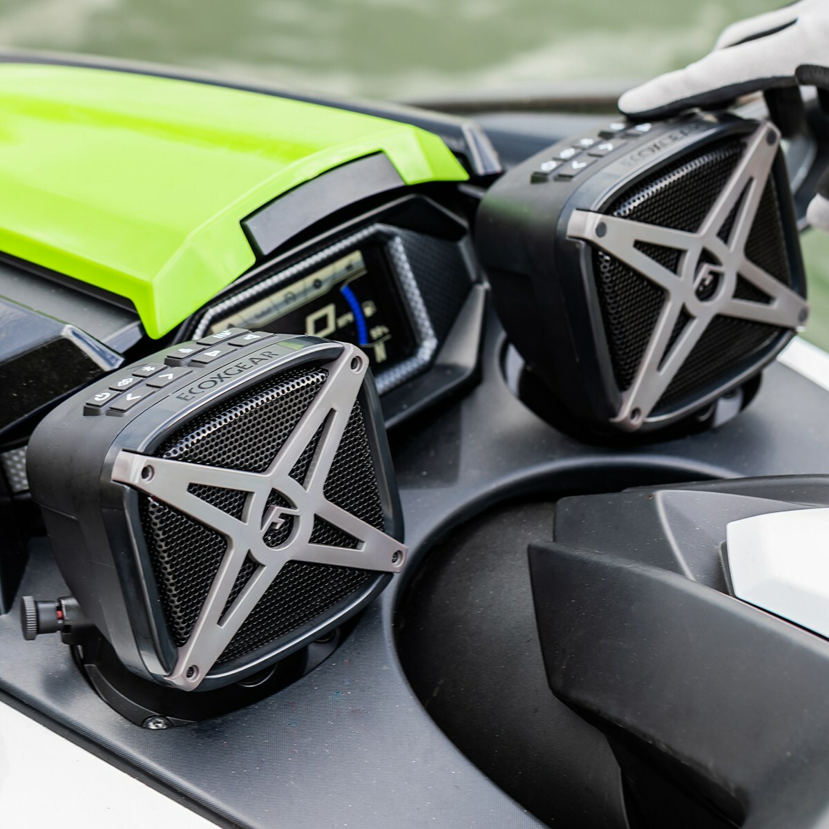 yamaha marine speakers