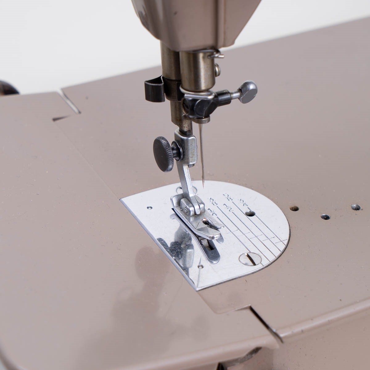 Vintage Singer 301 Slant Needle Sewing Machine, Heavy Duty Family/School Use