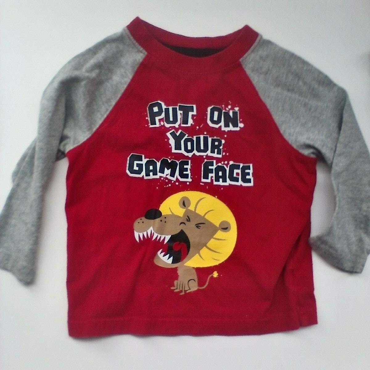 Boy Long Sleeved T-shirt Lot of 4 Size 18 Months Carters Jumping Beans Circo