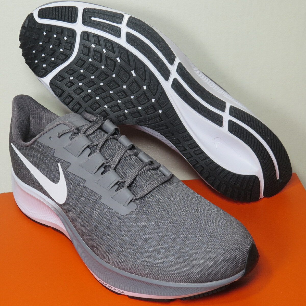 NIKE 【ZOOM PEGASUS 37 】26cm 新品　タグ付き Nike Men's Air Zoom Pegasus 37 Running Shoes Black White