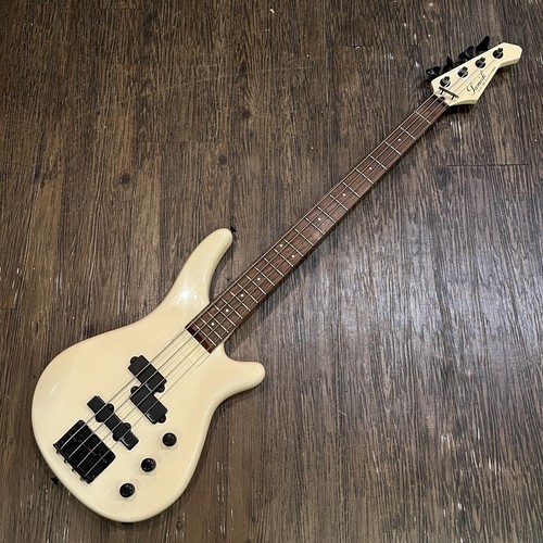 Samick ホワイト エレキベース Electric Bass Guitar Samick The First Runner In Selection