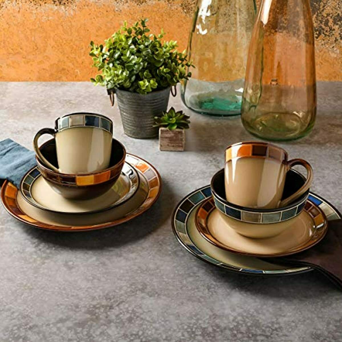 16-piece Dinnerware Set Service for 4, Beige and Brown - 70