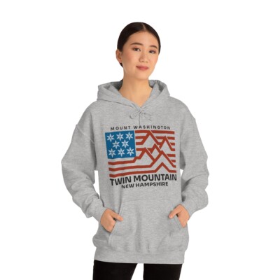 Twin Mountain, New Hampshire - Unisex Heavy Blend  Hooded Sweatshirt