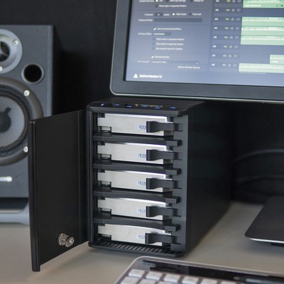 60TB Mobius Pro 5C 5-Bay USB-C External RAID Drive Array