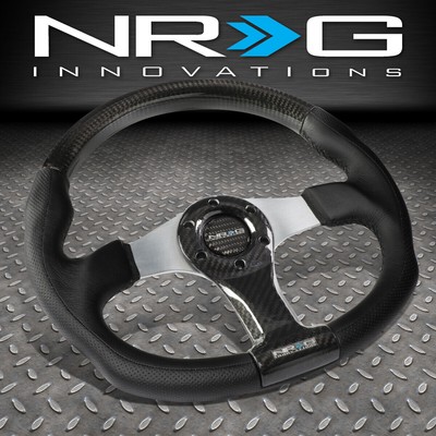 NRG 350 ММ ЧЕРНАЯ КОЖА ИЗ УГЛЕРОДНОГО ВОЛОКНА, СЕРЕБРИСТЫЕ СПИЦЫ, РУЛЕВОЕ КОЛЕСО С ПЛОСКИМ ДНОМ