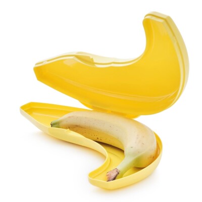 TUPPERWARE NEW HINGED BANANA KEEPER YELLOW 