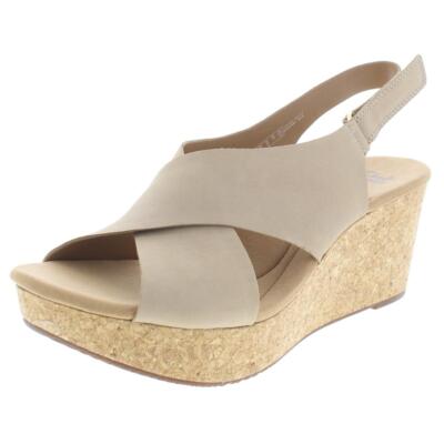 

Женские бежевые босоножки на танкетке из нубука Clarks Annadel Eirwyn шириной 7 (C, D, W) BHFO 3092, Sand nubuck