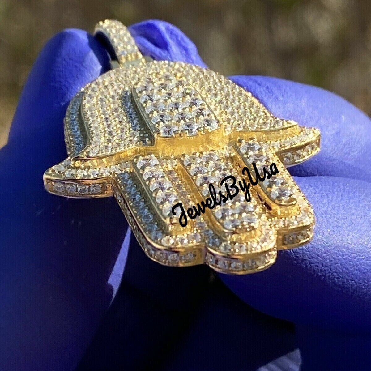 Pre-owned Nsg 3ct Men's D/vvs Moissanite 3d Hamsa Hand Charm Pendant Yellow Gold Plated Silver
