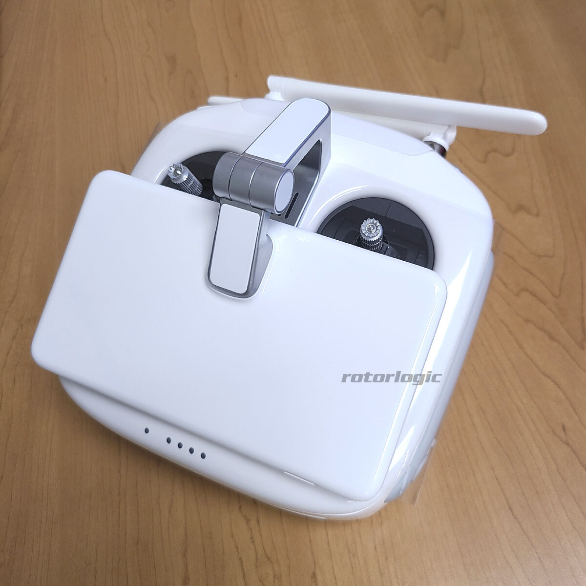 DJI Phantom 4 Pro V2.0 Remote Controller GL300K with Display DJI Phantom 4 Pro V2.0 Remote Controller GL300K with Display