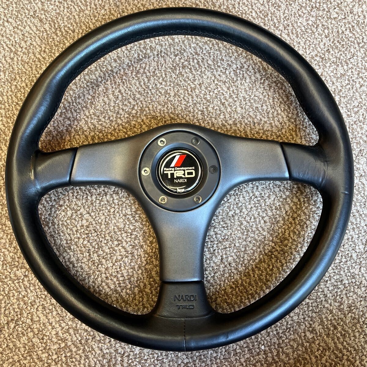 ナルディ（NARDI）のGARA（ガラ）当時物BOSS付 ナルディ（NARDI）のGARA（ガラ）当時物BOSS付 - メルカリ
