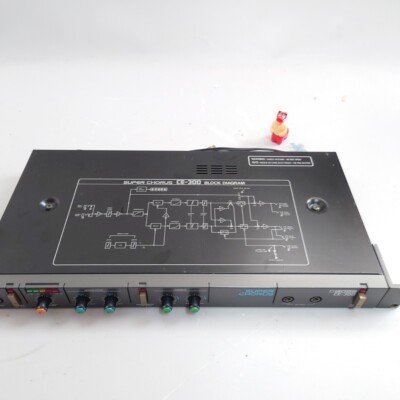 BOSS CE-300 Super Chorus Effector good free shipping