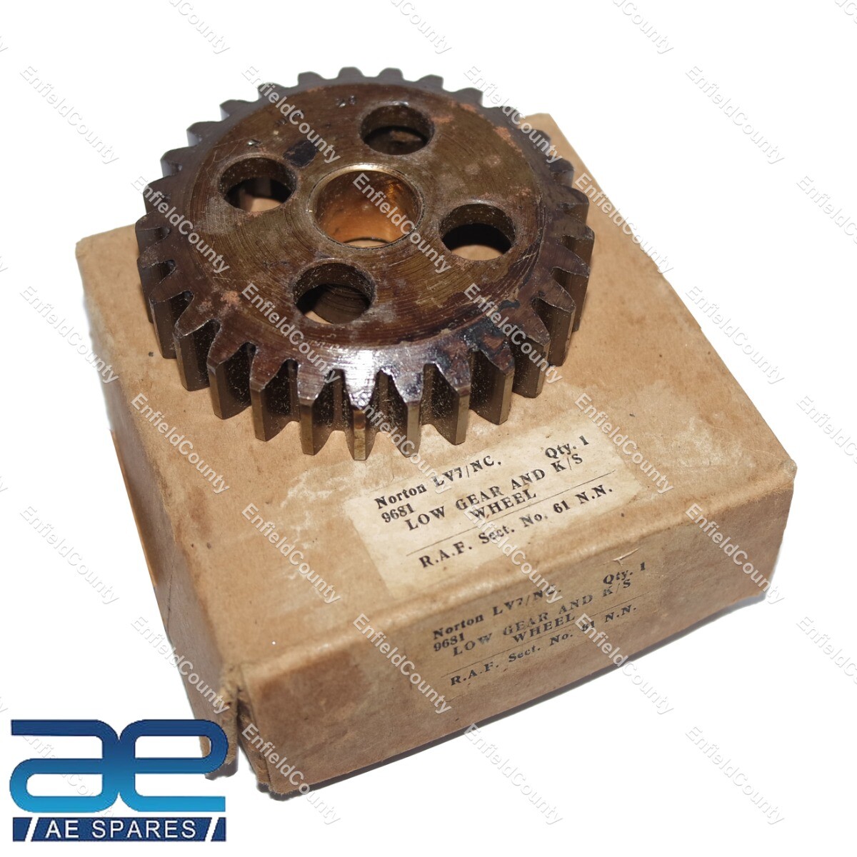 NOS For NORTON  DOLLS HEAD LAYDOWN GEARBOX KICKSTART 1st LOW N8045 GEAR 29T  