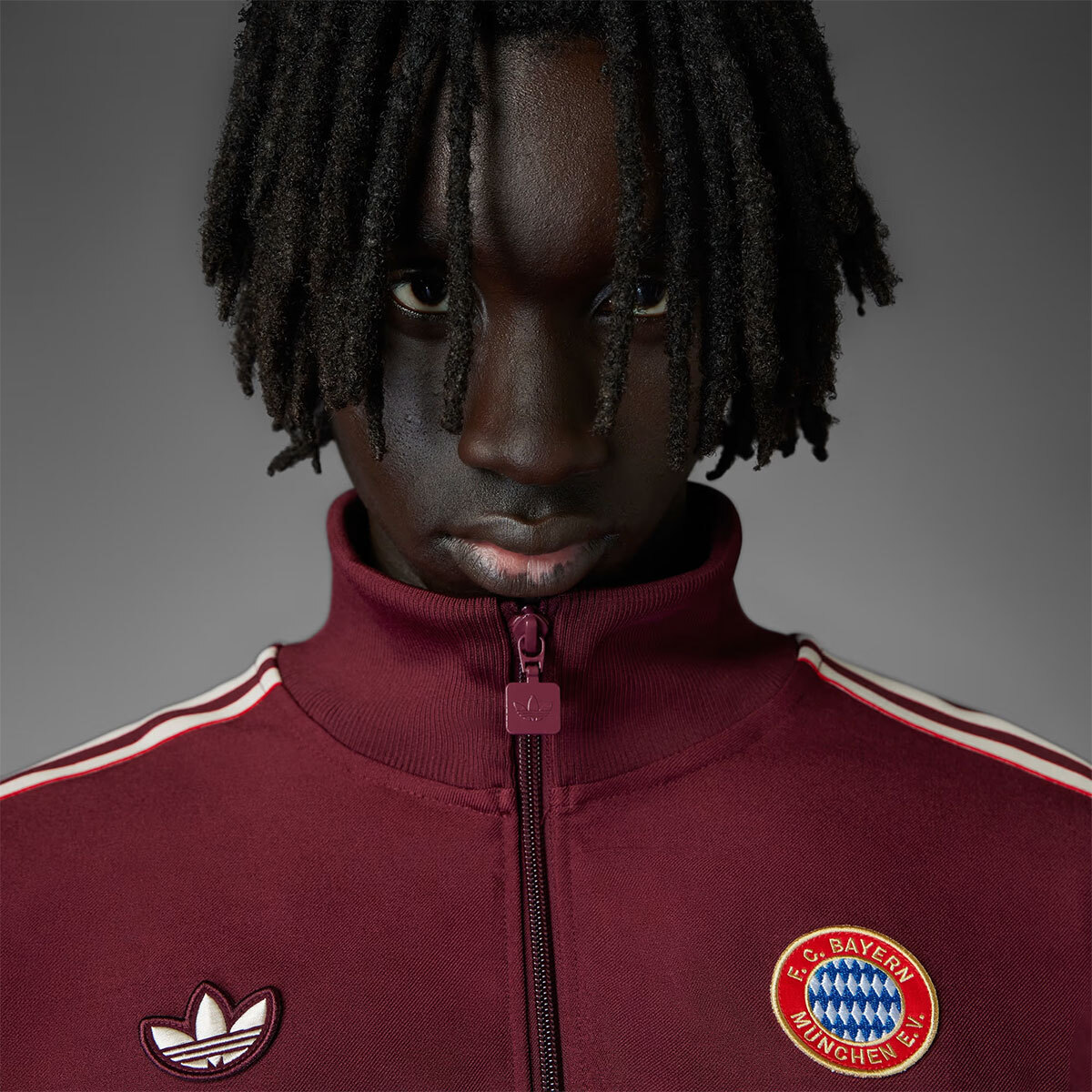 ★adidas originals★FC BAYERN TERRACEトラックトップ★追跡可 ☆adidas originals☆FC BAYERN TERRACEトラックトップ☆追跡可