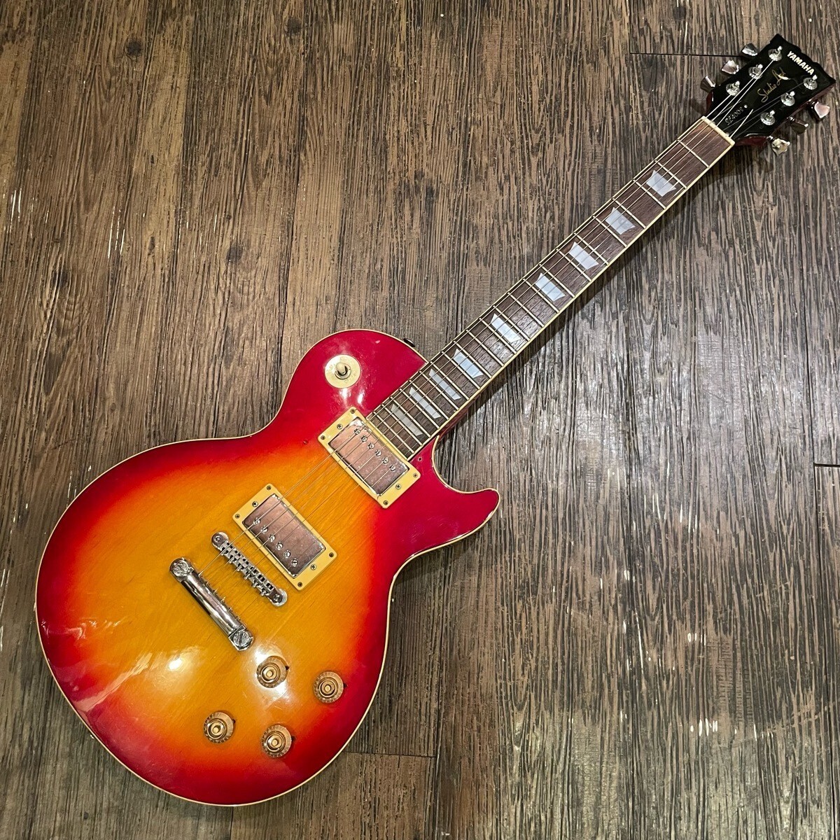 YAMAHA SL-400S Studio Lord Cherry Sunburst Made in Japan
