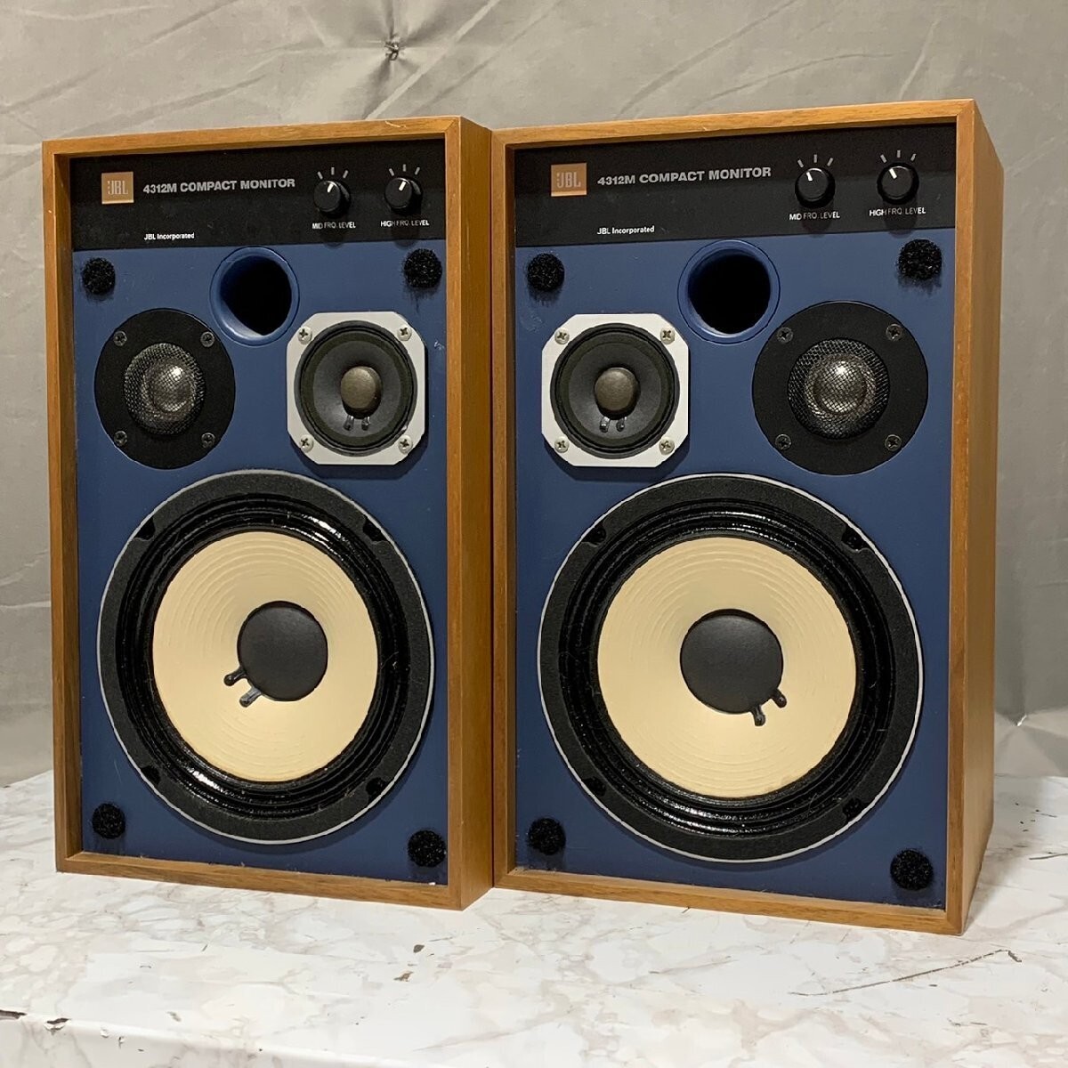 JBL 4319M II コンパクトモニター JBL 4319 最新型3wayミドルサイズ・スタジオモニタースピーカー