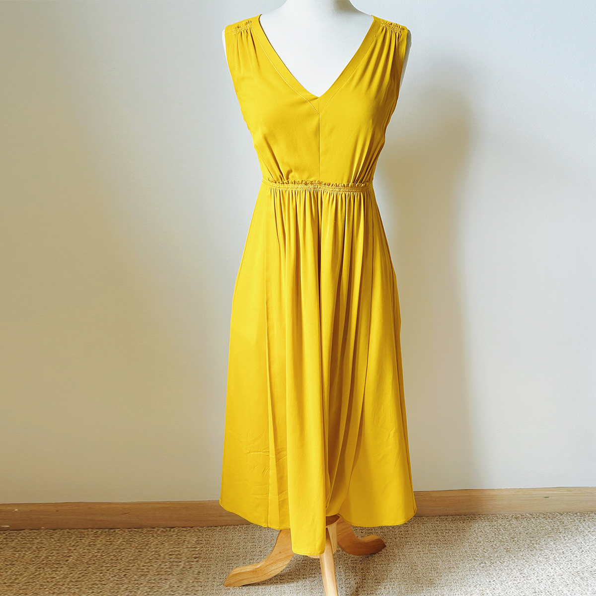 Burberry London Silk V Neck Shift Dress, Yellow color