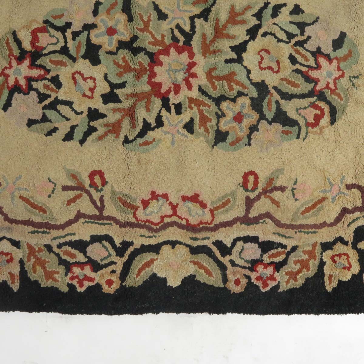 Vtg hooked rug floral motif black rectangular primitive farmhouse rustic