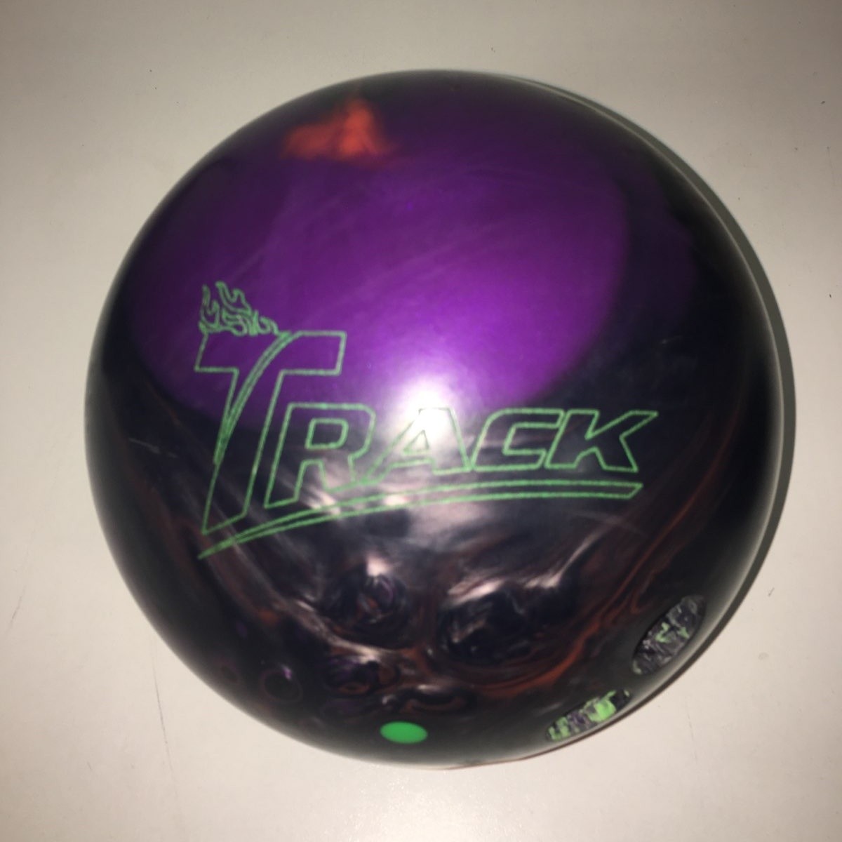 USED 15# Track Alias Reactive Resin Bowling Ball - 4 5/16