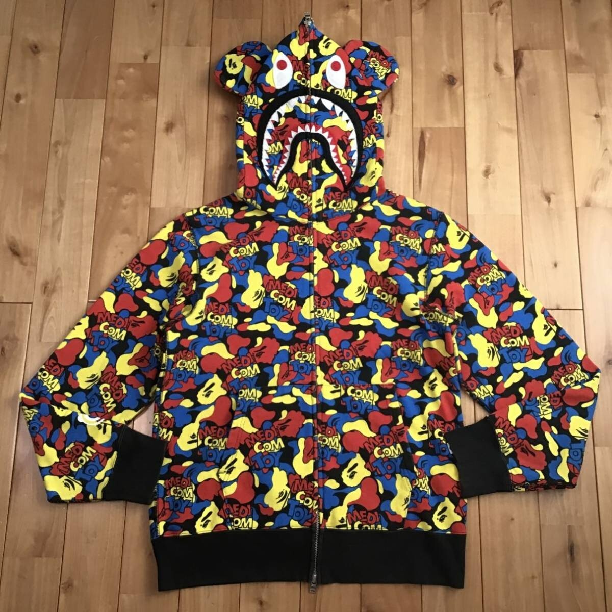 トップス APE MEDICOM SHARK BE@R FULL ZIP HOODIE s-l400.jpg
