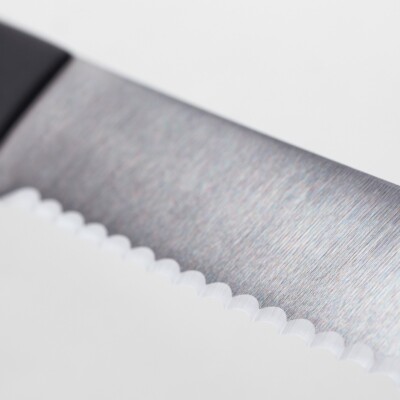 Wusthof Gourmet 4.5" Utility Knife | Serrated Rounded Tip