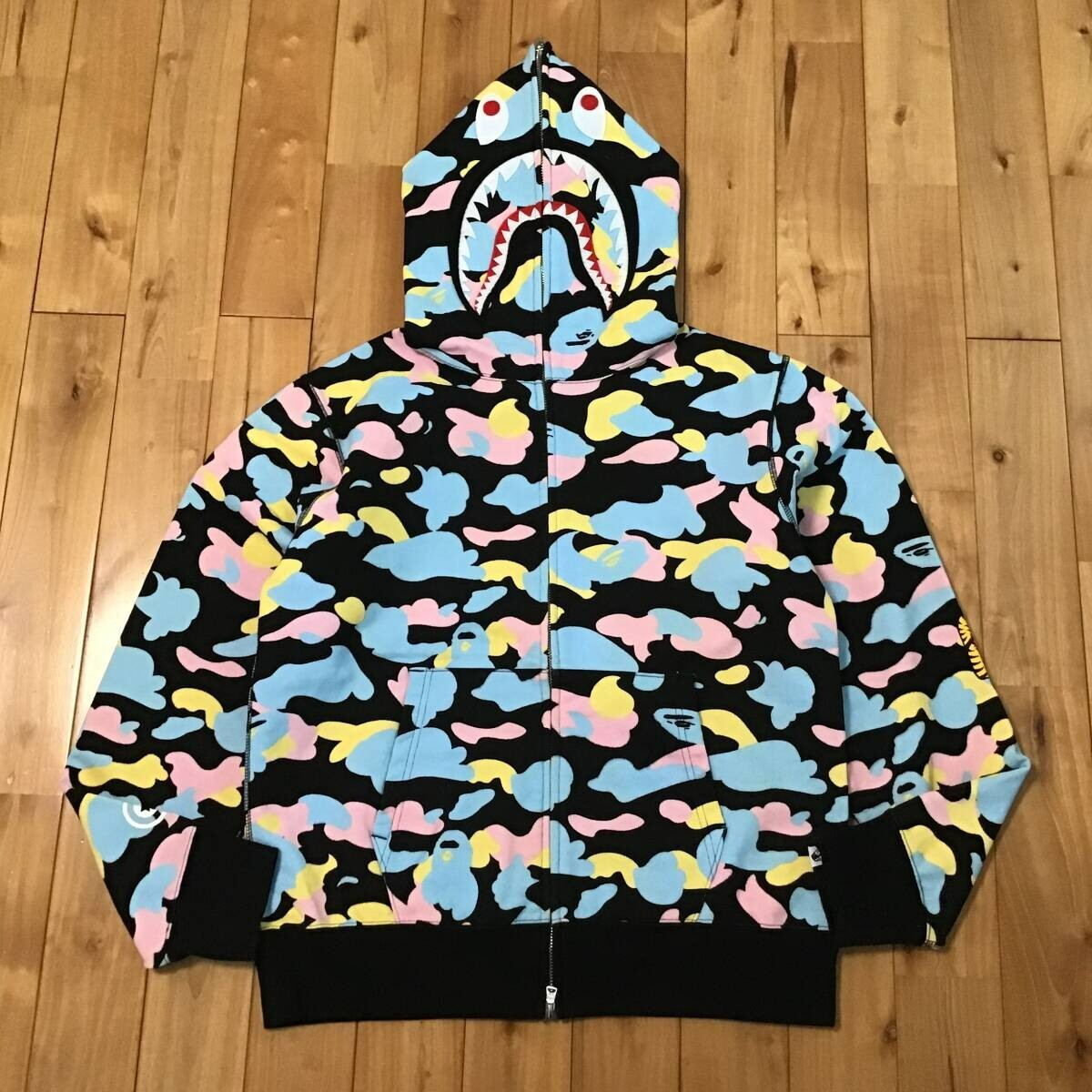 Bape エイプ マルチ　パーカー　Multi camo zip hoodie BAPE Multi camo shark full zip hoodie cotton candy camo A