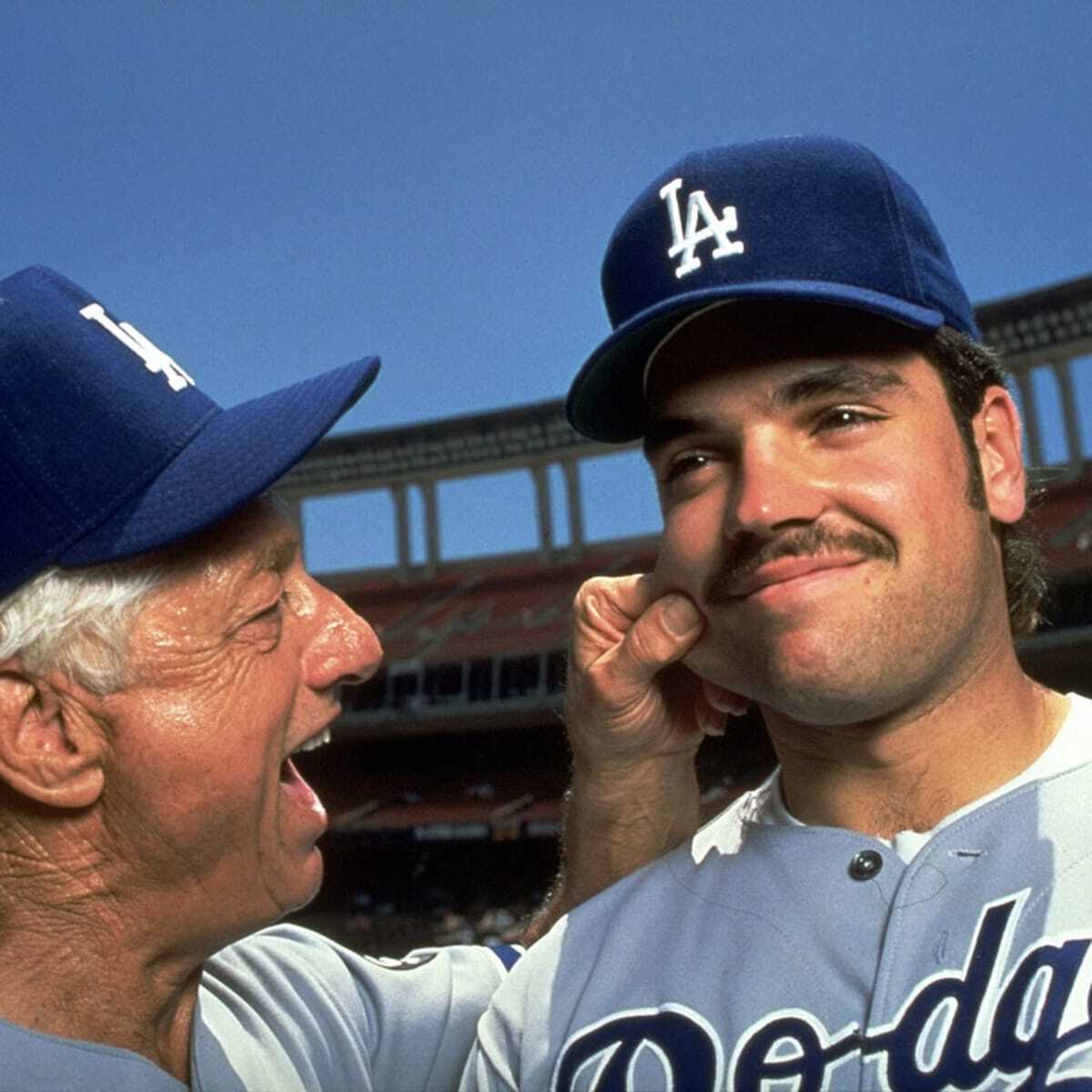 MLBドジャース LA ピアッツァ 31番ユニフォーム ジャージ Amazon.com: Mike Piazza Los Angeles Dodgers #31 MLB Kids
