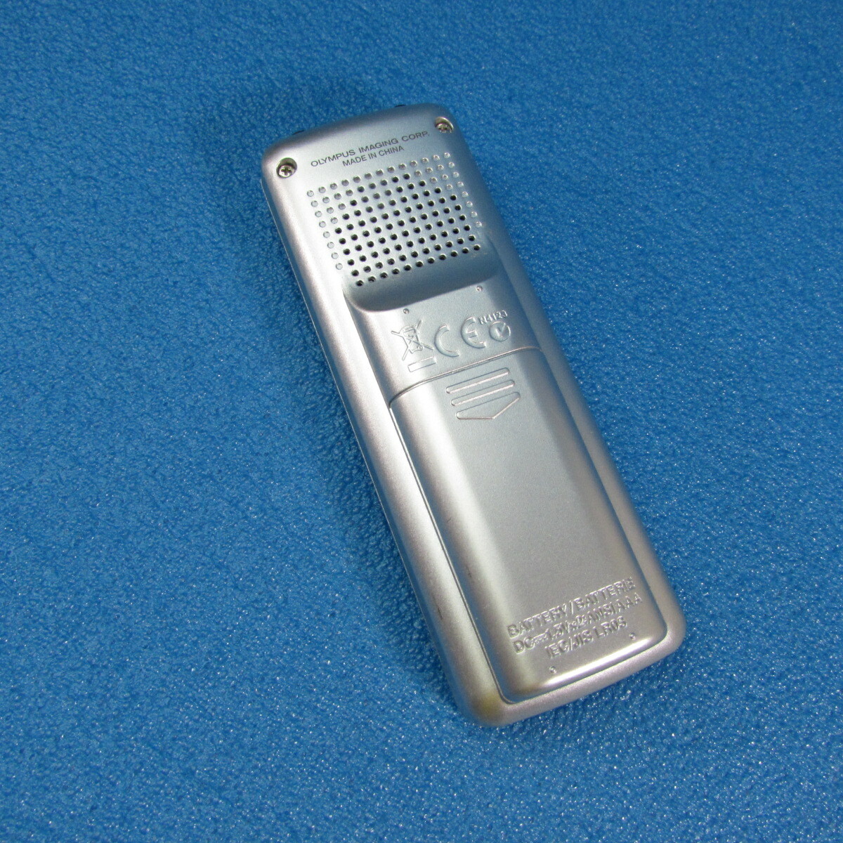 Olympus VN-7000 Digital Voice Recorder LCD Display 2GB