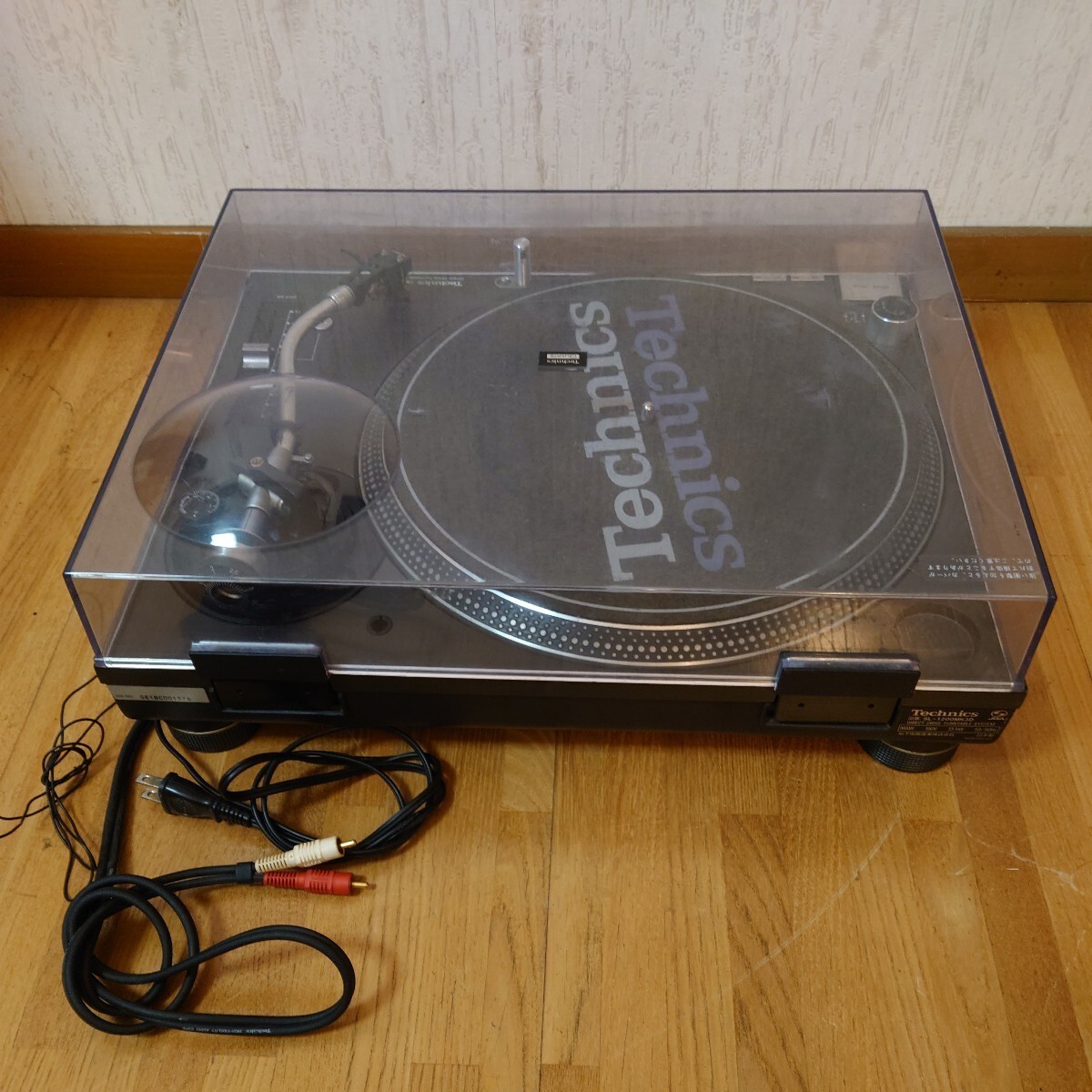 Technics SL-1200MK3D 箱付き Technics SL-1200MK3D Direct Drive DJ Turntable Black Very