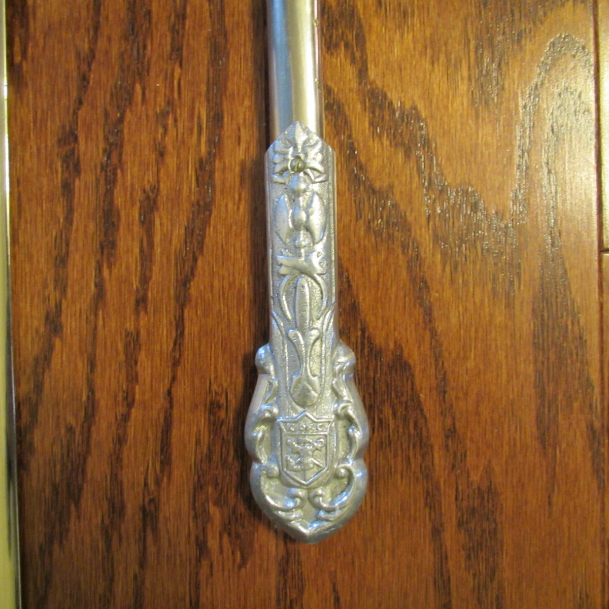 32 Inch Metal Sword with Sheath