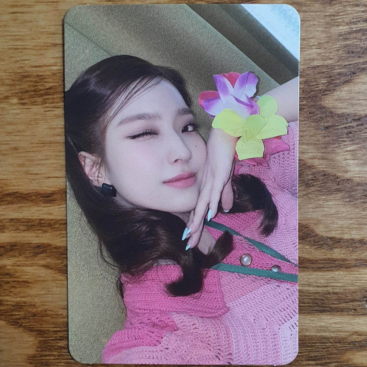 アイドル fromis_9 BIRTHDAY BOX SAEROM unboxing fromis_9 seoyeon birthday box! ✿ “one and only
